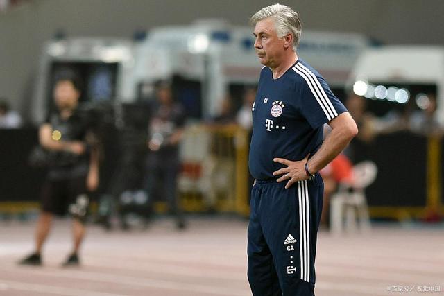 恩瓦内里晒照纪念收获英超处子球